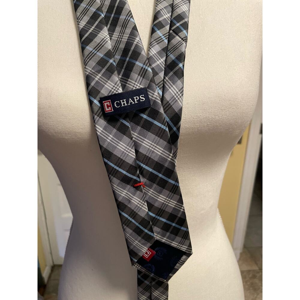 Chaps Men Gray Black Blue Plaid Tie - Picture 1 of 2